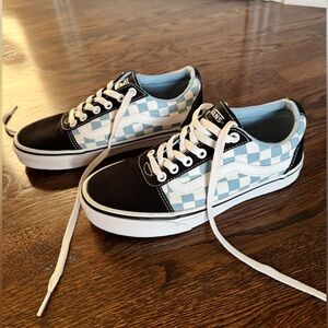 Van's ‘Ward’ Off The Wall Old Skool Blue & White Checkered Sneakers; size 6.5